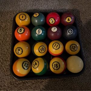 Vintage  Billiard Ball Set - Multicolor